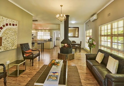 Pinotage Guest Cottage - St Croix Estate