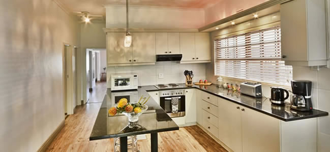 Pinotage Guest Cottage - St Croix Estate