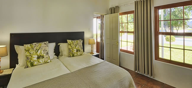 Shiraz Guest Cottage - St Croix Estate